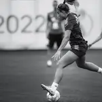 La internacional de la selección española Alexia Putellas en el entrenamiento en el que se lesionó en la rodilla iquierda y que causará baja para la Eurocopa de 2022 en Inglaterra. RFEF 06/07/2022
