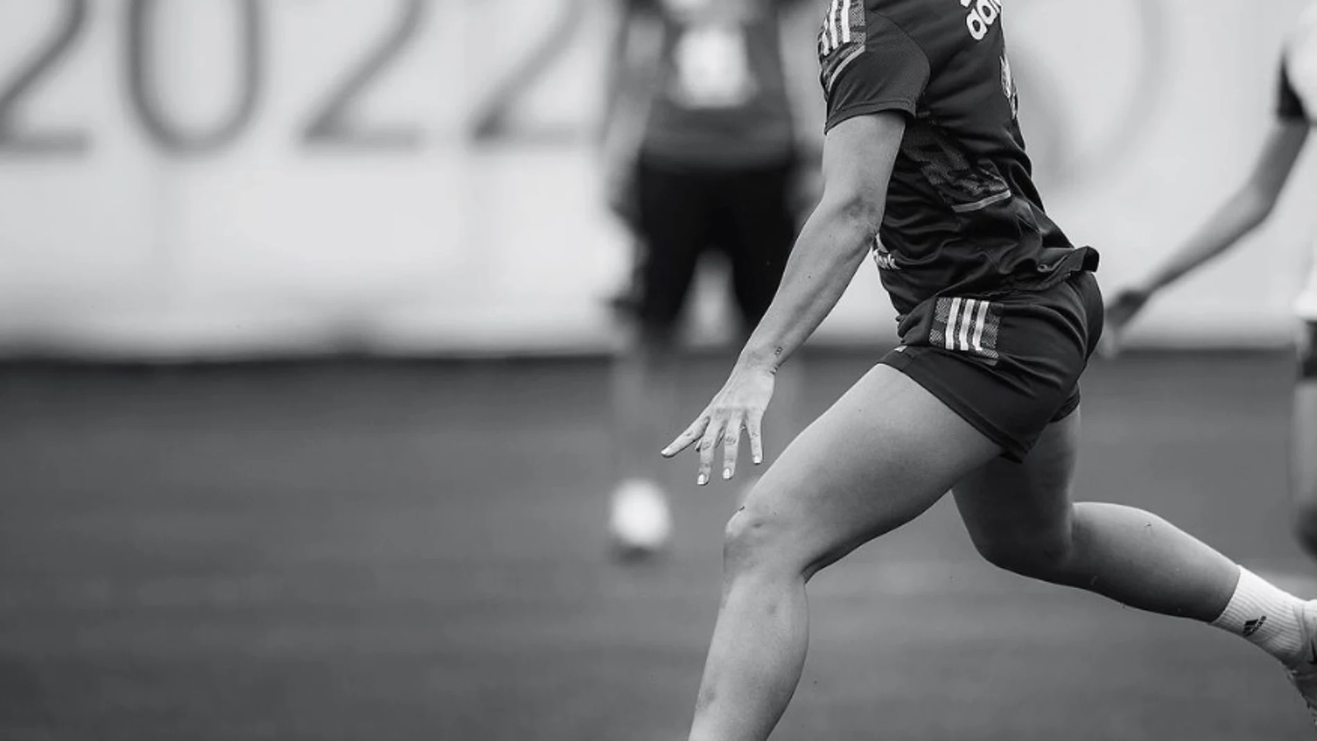 La internacional de la selección española Alexia Putellas en el entrenamiento en el que se lesionó en la rodilla iquierda y que causará baja para la Eurocopa de 2022 en Inglaterra. RFEF 06/07/2022