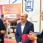 El presidente de la Diputación de Valladolid, Conrado Íscar, y el presidente de FECOSVA, Jesús Herreras, presentan la campaña “Disfruta provincia Valladolid” de apoyo al comercio y al sector turístico de la provincia