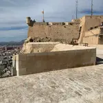 El Castillo de Santa Bárbara reabre el Baluarte de la Mina tras hallar fragmentos del siglo XVIII