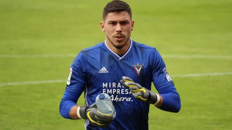 Raúl Lizoain con el Mirandés.