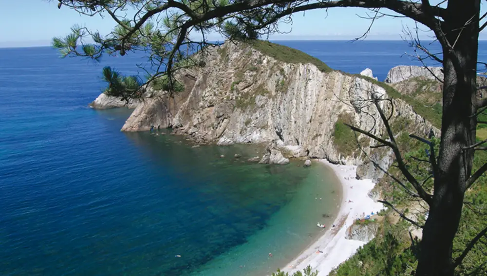 Playa del Silencio (Asturias)