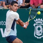Carlos Alcaraz pasó la primera ronda de Hamburgo