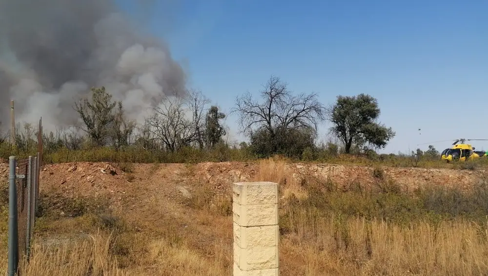 Incendio forestal en El Ronquillo. EMERGENCIAS 112 ANDALUCÍA