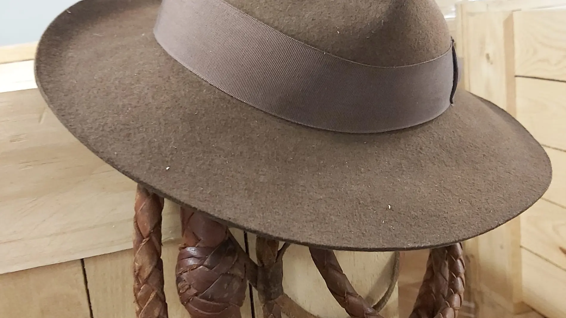 El sombrero mítico del arqueólogo cinematográfico Indiana Jones