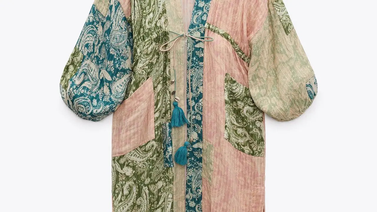 Kimono con estampado retro.