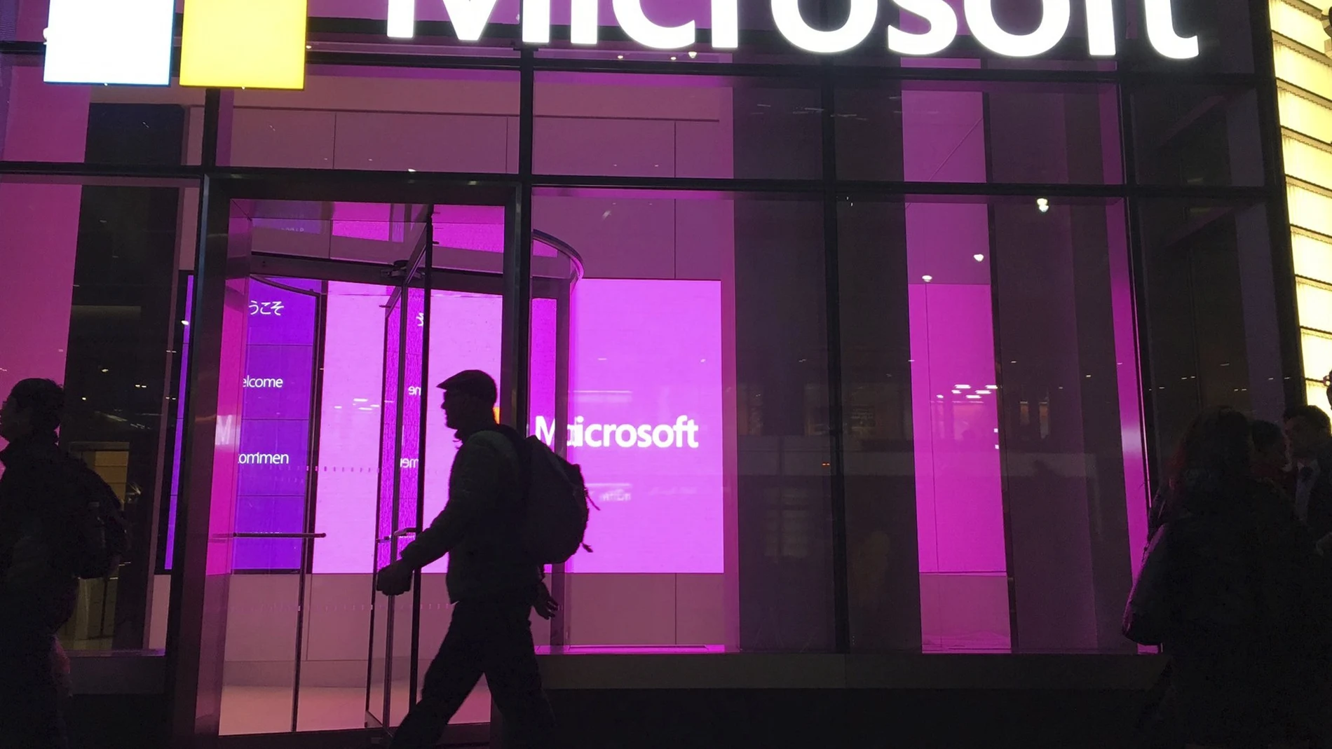 A qué se debe la caída global de Microsoft?