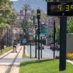 Termómetro situado en la Avenida Juan Carlos I de Murcia que marca 43 grados centígrados el pasado miércoles