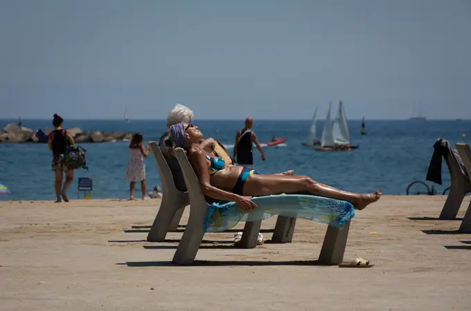LA RAZÓN pregunta a los españoles: ¿Se descansa realmente durante las vacaciones?