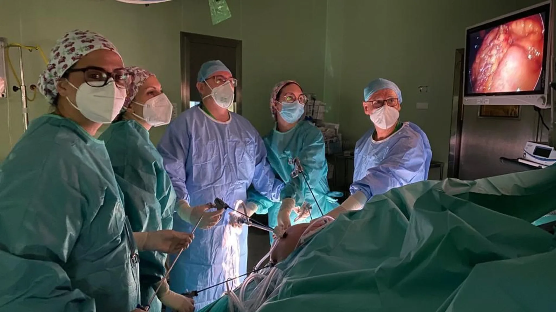 Intervención de cirugía bariátrica dirigida por el equipo del Dr. Luis Ocaña