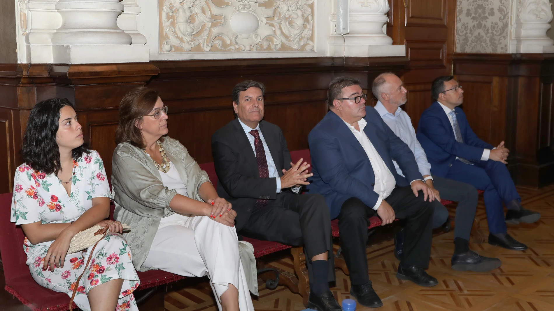 El consejero de Economía y Hacienda, Carlos Fernández Carriedo, participa junto a Ángeles Armisén, entre otras, en la jornada "Polígono de Magaz de Pisuerga"