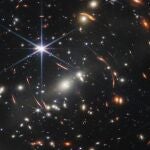 Imagen proporcionada por la NASA el pasado 12 de julio sobre la galaxia SMACS 0723, capturada por el telescopio James Webb