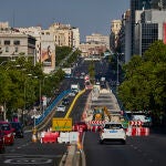 El puente de Raimundo Fernández Villaverde se cortará al tráfico desde el próximo lunes con motivo de las obras de reparación que se están produciendo.