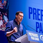  Juanma Moreno presenta su modelo al PP extremeño para ganar al PSOE