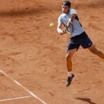 Carlos Alcaraz, en su partido contra Nicola Kuhn en primera ronda.