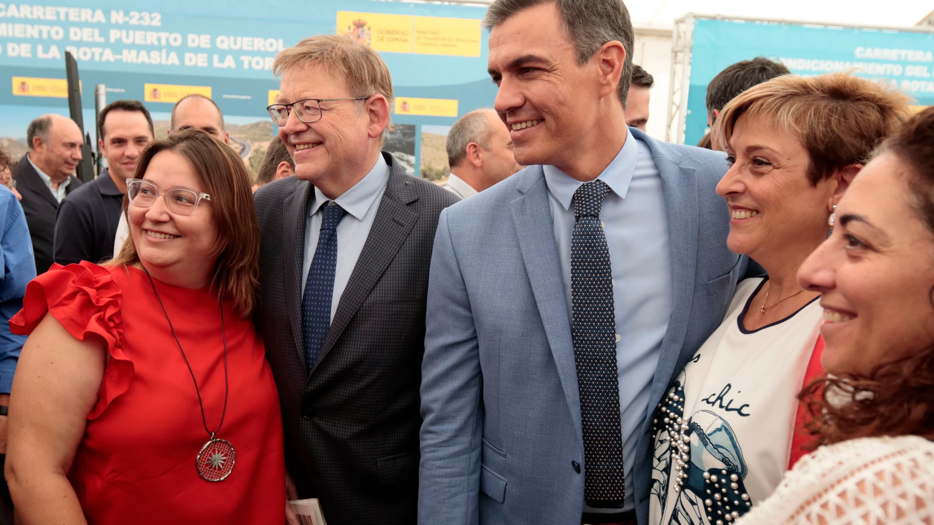 El presidente del Gobierno, Pedro Sánchez, y el presidente de la Generalitat Valenciana, Ximo Puig, hoy en Morella (Castellón)