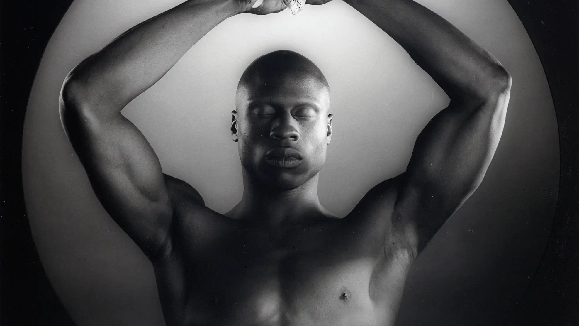 "Hadrian" ha seleccionado 300 fotografías de Mapplethorpe para su puesta en escena