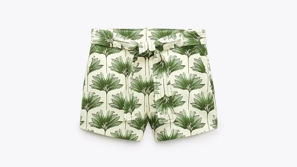 Short poplin estampado, de Zara