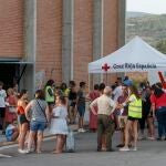 Vecinos de varios municipios afectados por el incendio en la localidad de Quintanilla del Coco han sido evacuados este domingo a Salas de los Infante