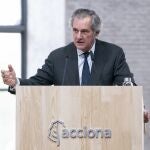El presidente de Acciona, José Manuel Entrecanales, durante la última junta de accionistas de la compañía 