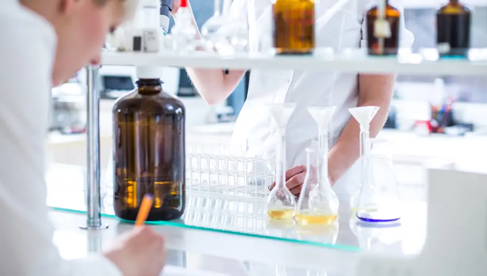 Los laboratorios de Análisis Clínicos y Bioquímica Clínica comparten la misma instrumentación