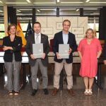 Momento de la firma de la renovación del convenio entre Global Omnium y Aguas de Valencia