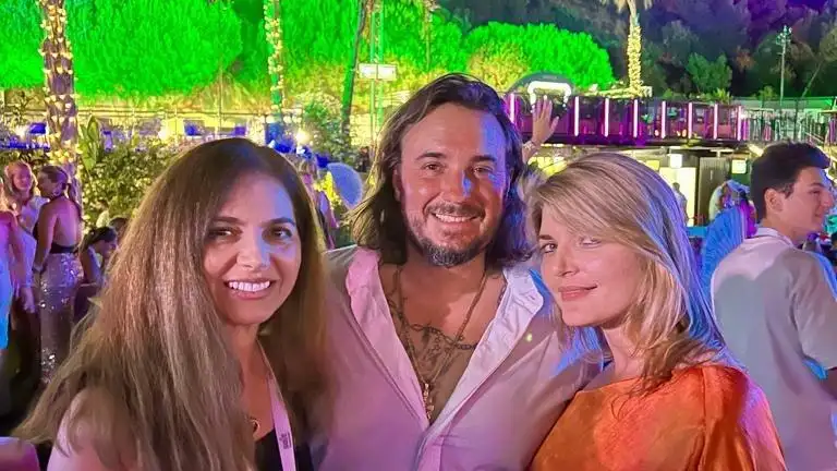Nasrin Zhiyan, Francisco de Borbón von Hardenberg y Sophie de Borbón-Karoly