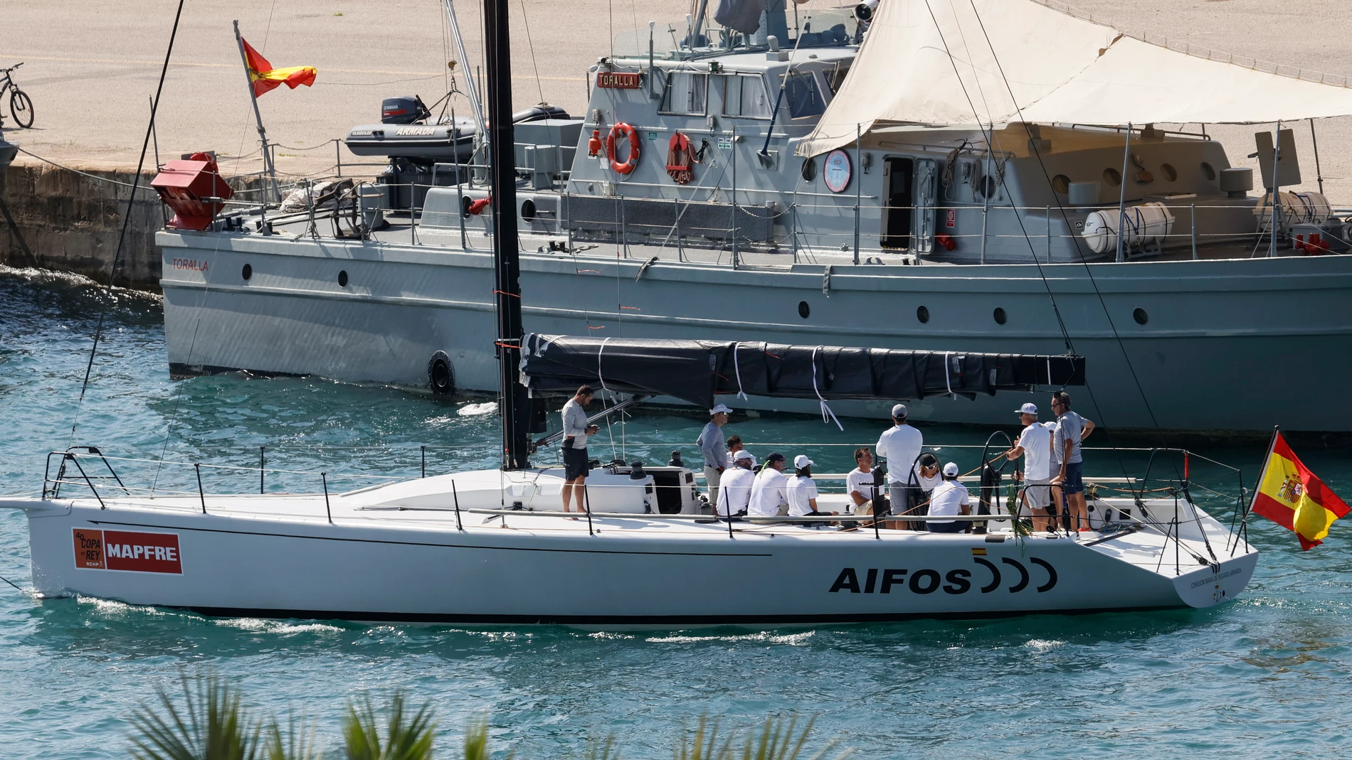El velero Aifos sale de Porto Pí con el Felipe VI a bordo