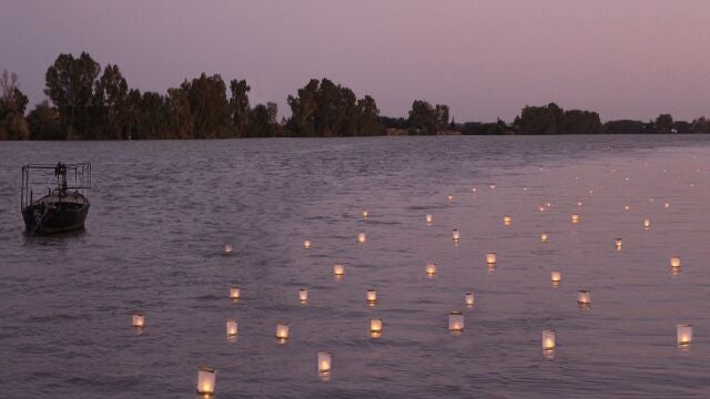 Ceremonia de farolillos en Coria del Río (Sevilla). AYTO DE CORIA DEL RÍO