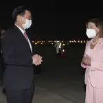 Nancy Pelosi con el ministro de Exteriores de Taiwan, Joseph Wu
