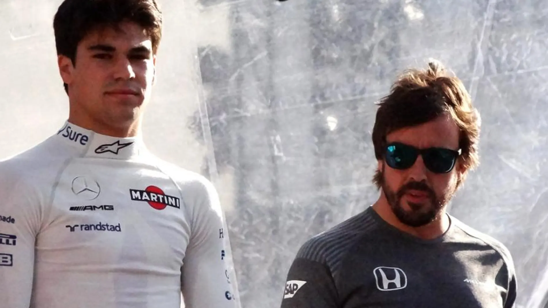 Fernando Alonso, junto a su nuevo compañero, Lance Stroll