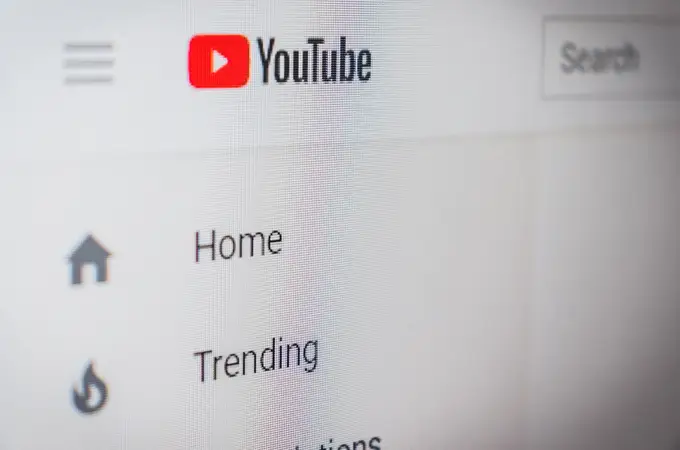 Youtube amenaza con la eliminación de vídeos a los creadores que no revelen si han usado IA