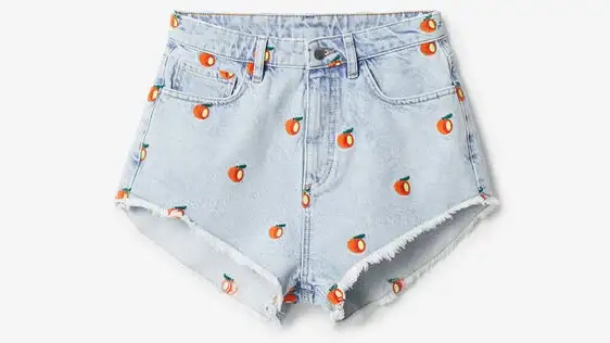 Short vaquero frutas, de Desigual