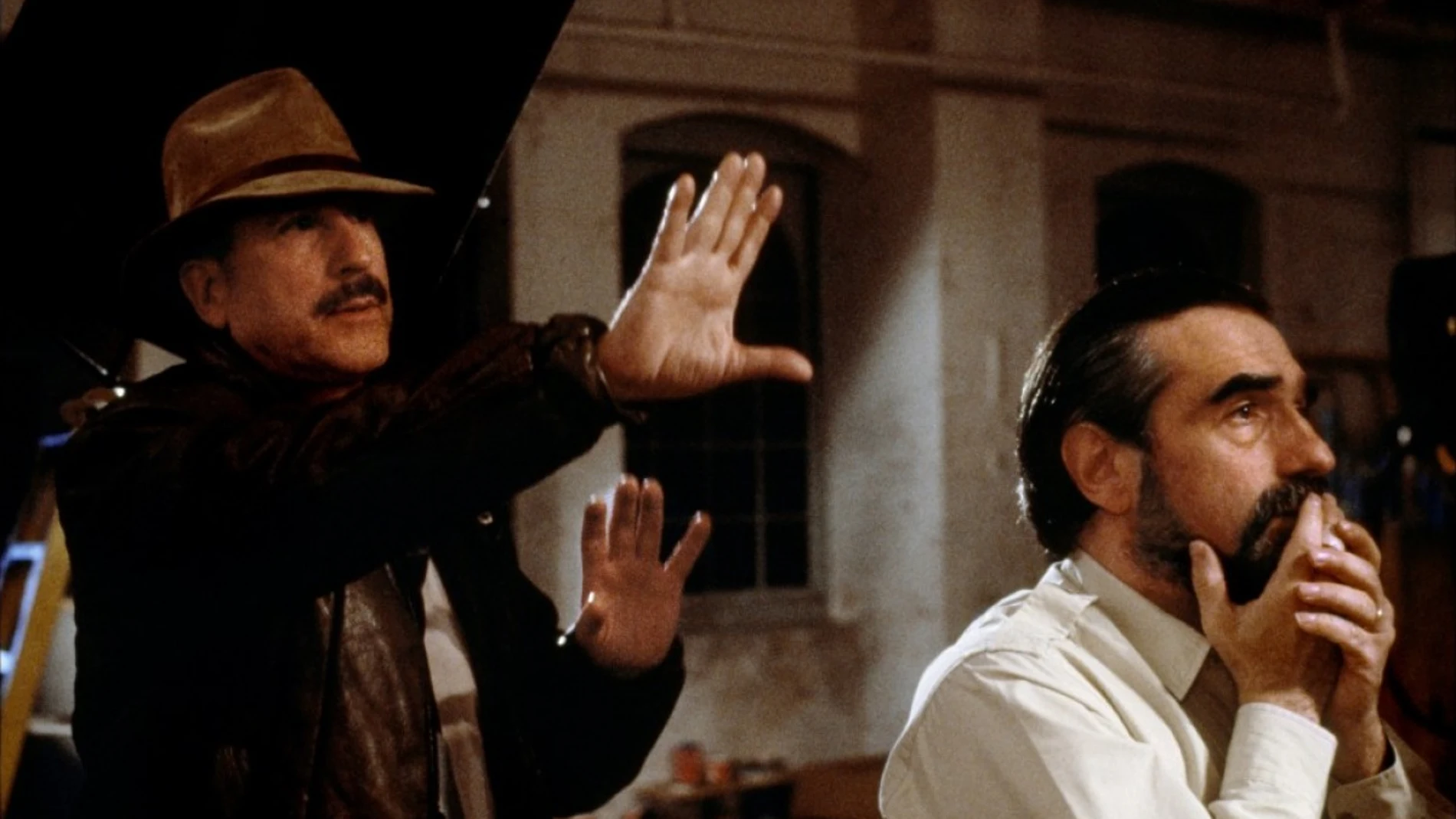 Una imagen de Néstor Almendros trabajando junto a Martin Scorsese