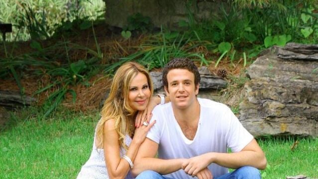 Ana Obregón y su hijo Aless