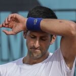Novak Djokovic está teniendo un año complicado por su negativa a vacunarse