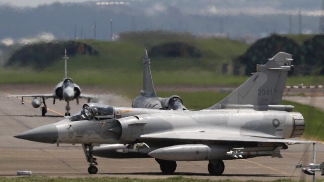 Tres cazas taiwaneses Mirage 2000-5