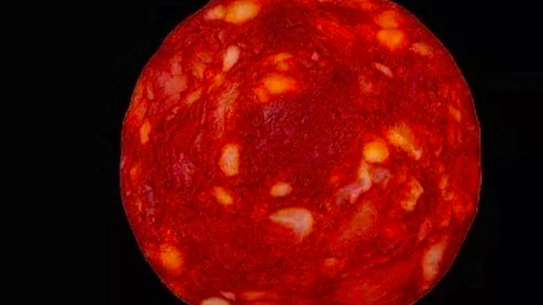 El planeta "proxima centauri" resultó ser la fotografía de un trozo de chorizo