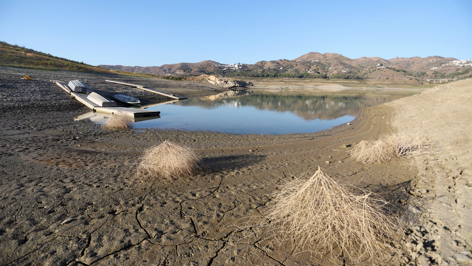 El pantano de La Viñuela, que abastece a 200.000 personas
