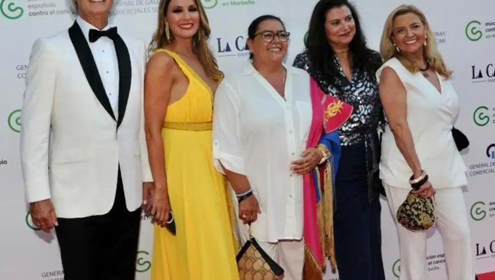 Poty Castillo, Eva Ruiz, María del Monte, Rocío Vázquez y Inmaculada Casal