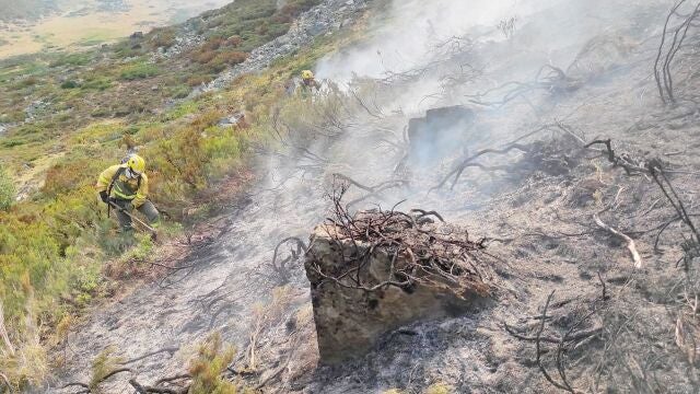 Incendio en Boca de Huérgano (León)