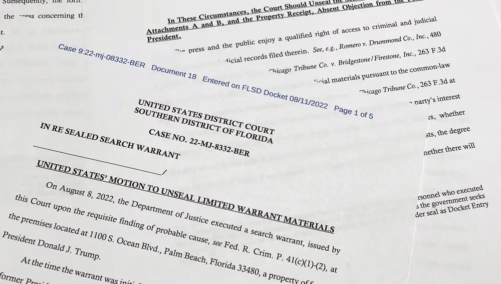 La orden del FBI remitida a la corte judicial del sur de Florida para registrar la mansión de Donald Trump