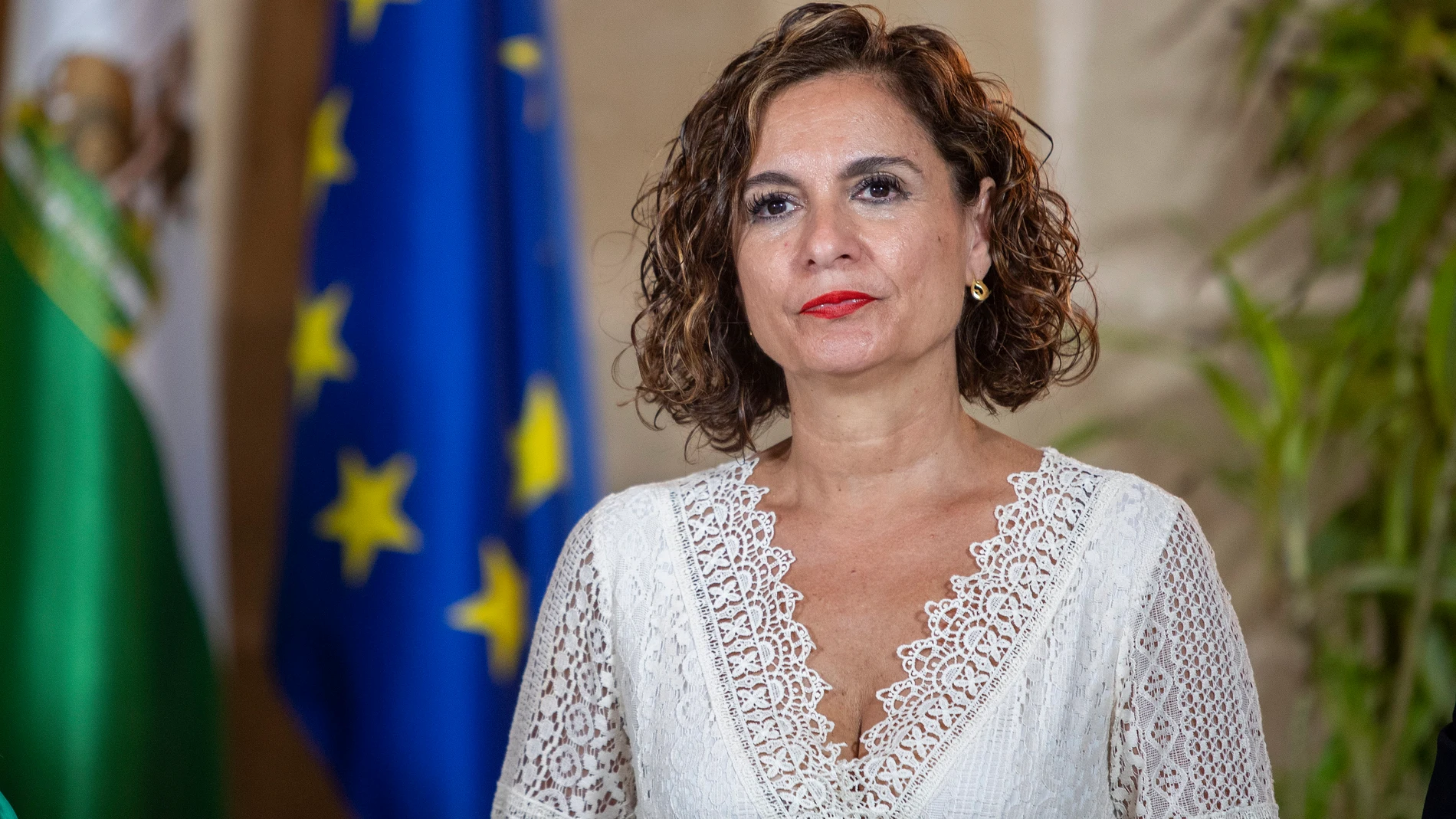 La ministra de Hacienda y Función Pública, María Jesús Montero durante su visita al Ayuntamiento de Jerez de la Frontera