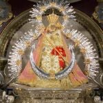La Virgen de la Cabeza vestida para conmemorar el 795º aniversario de su aparición