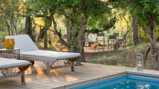 Deliciosa piscina en Waterside.