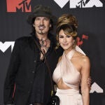 Singer Tommy Lee, , and Brittany Furlan at the MTV Video Music Awards on Sunday, Sept. 12, 2021, in New York.