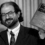 No mates a Salman Rushdie