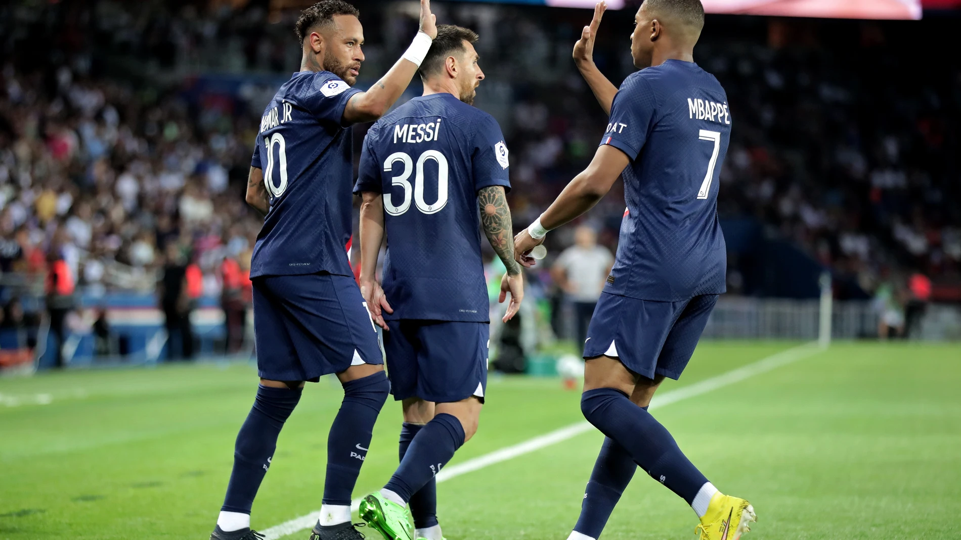 Hay más diferencias que buen rollo entre Neymar y Mbappé