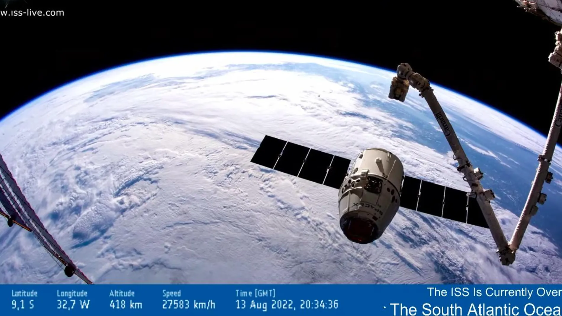 Para viajar a 27.000 km/h a bordo de la ISS solo basta "subirse" a esta web.