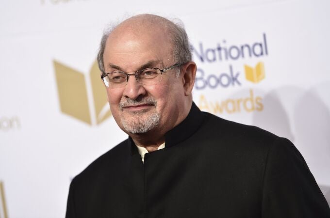 Salman Rushdie fotografiado en 2017